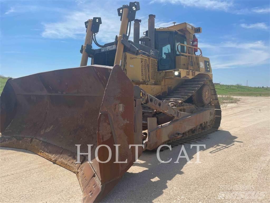 CAT D10T Pásové dozéry