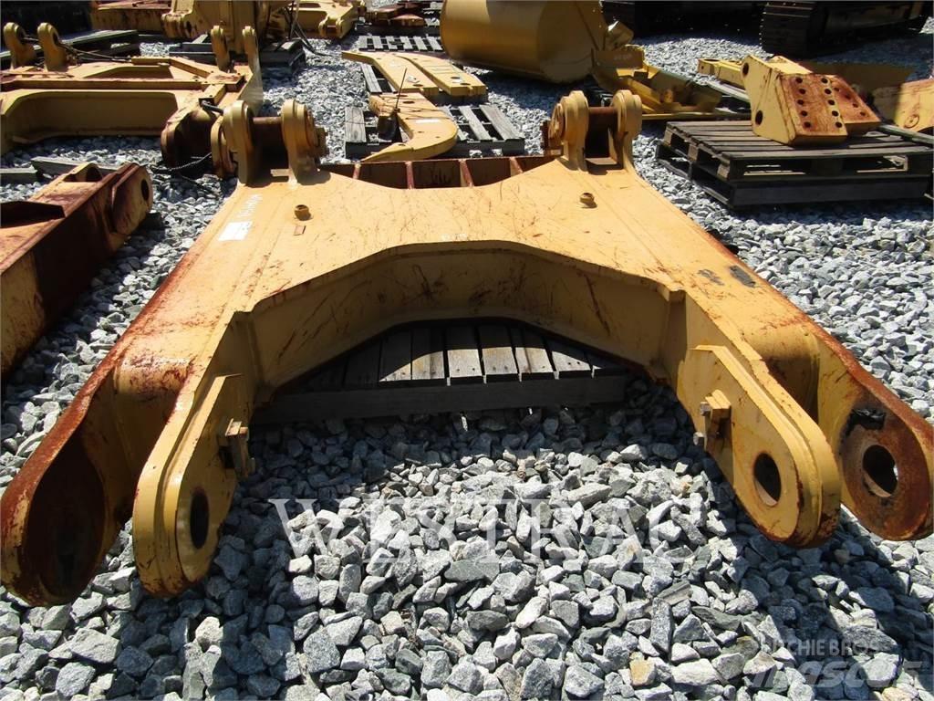 CAT D10T Rozrývače