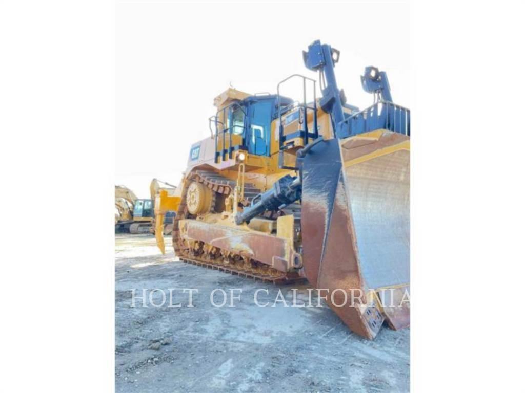 CAT D10T2 Pásové dozéry