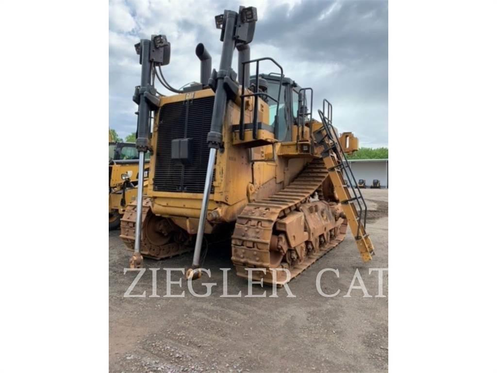 CAT D10T2 Pásové dozéry