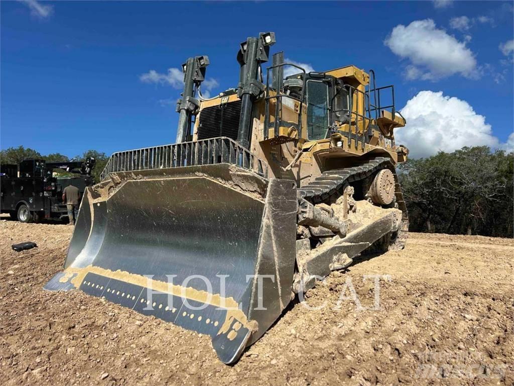 CAT D10T2 Pásové dozéry
