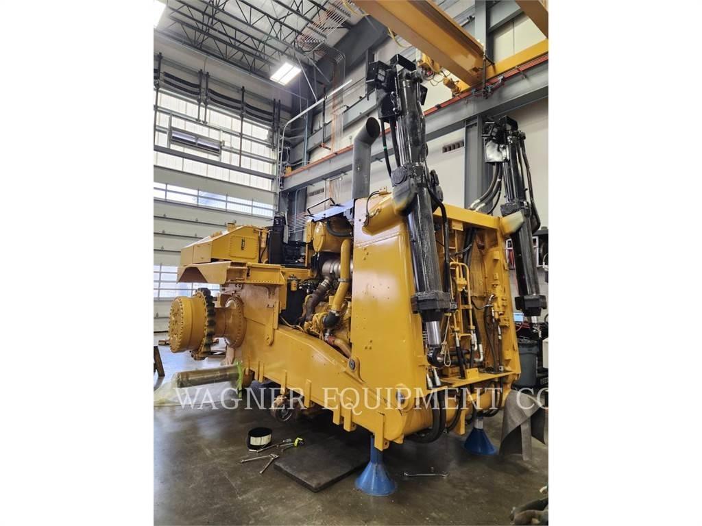 CAT D11T Pásové dozéry