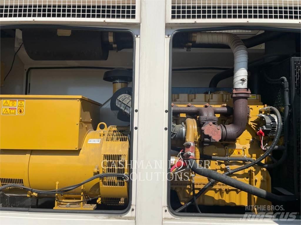 CAT D150-8 Naftové generátory