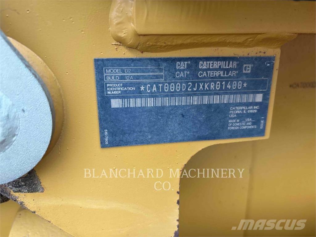 CAT D2 LGP Pásové dozéry