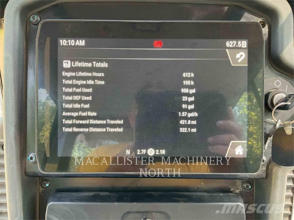 CAT D2 XL AZ2 Pásové dozéry