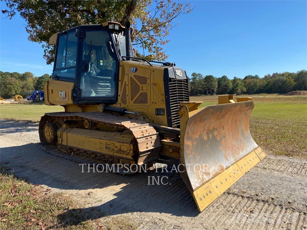 CAT D3 Pásové dozéry