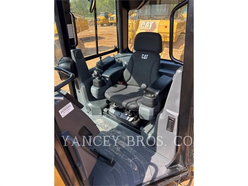 CAT D3 LGP Pásové dozéry