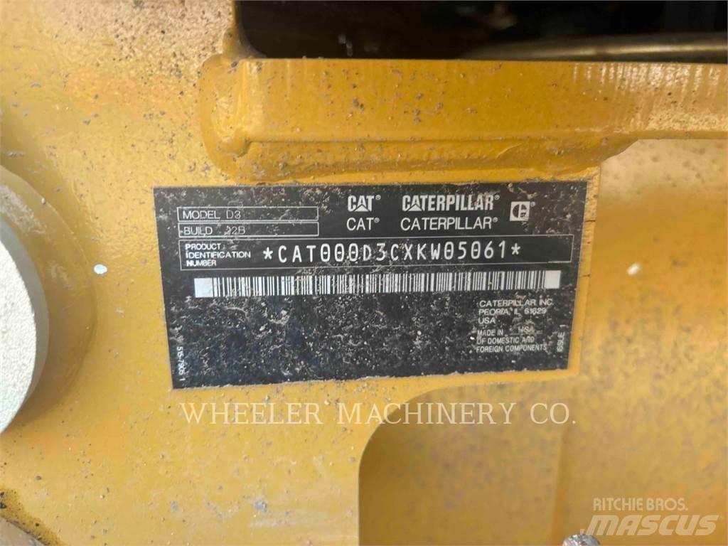 CAT D3 XL Pásové dozéry