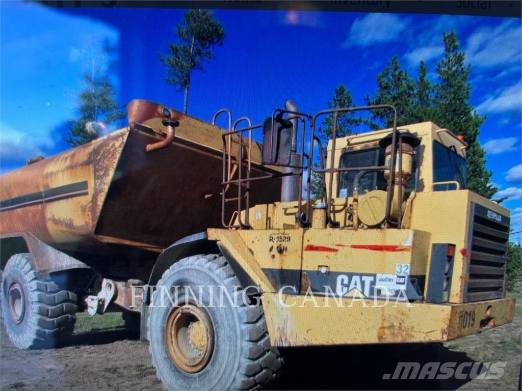CAT D30D Skrejpre