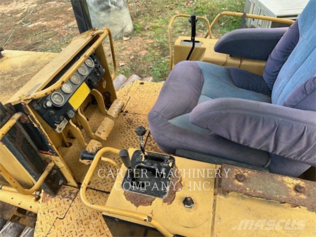 CAT D3BLGP Pásové dozéry