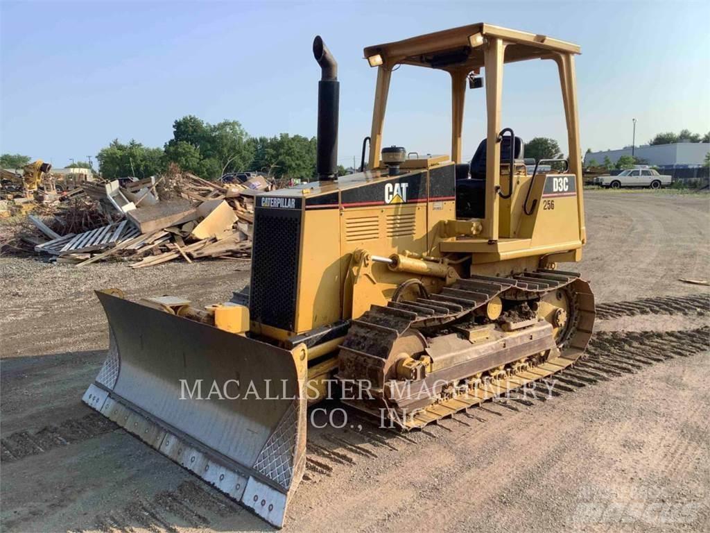 CAT D3CIII Pásové dozéry