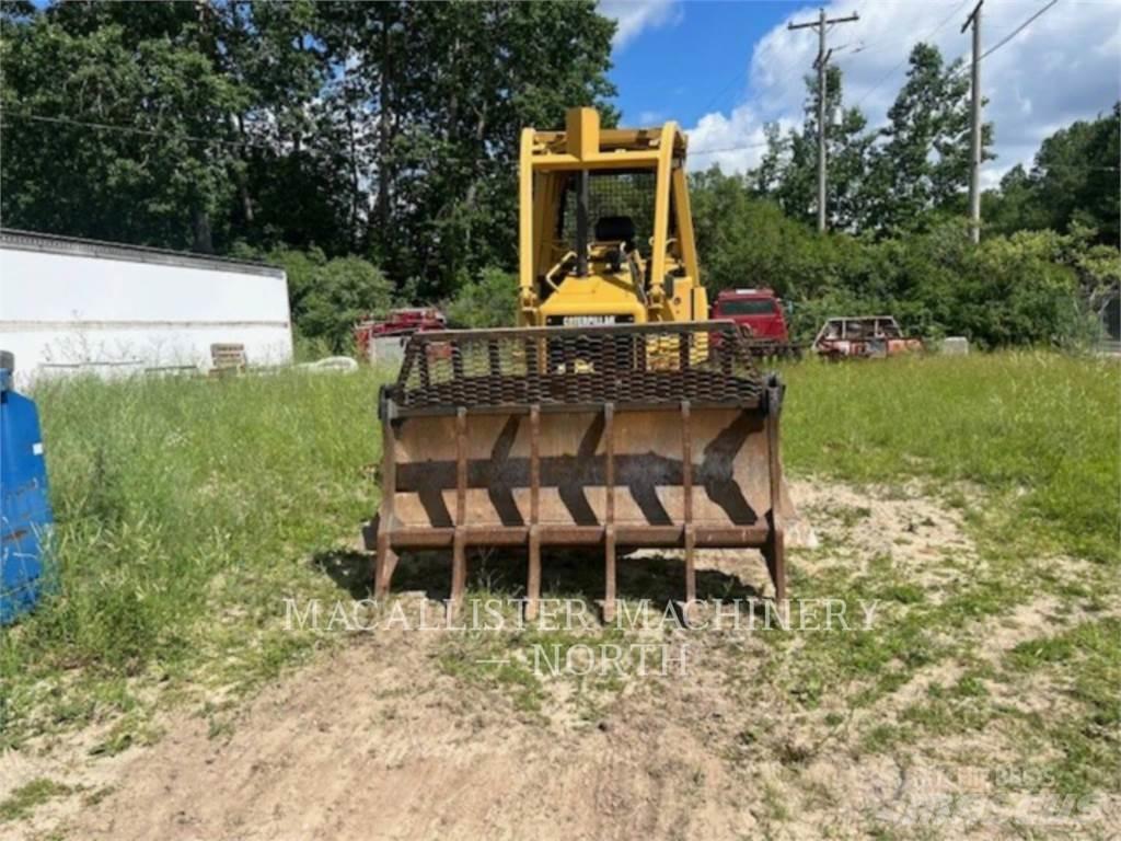CAT D3GX Pásové dozéry