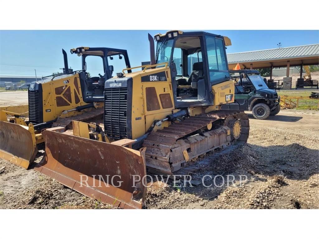 CAT D3K2LGP Pásové dozéry