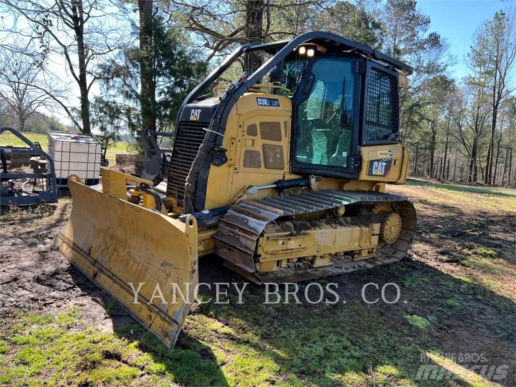 CAT D3K2LGP Pásové dozéry
