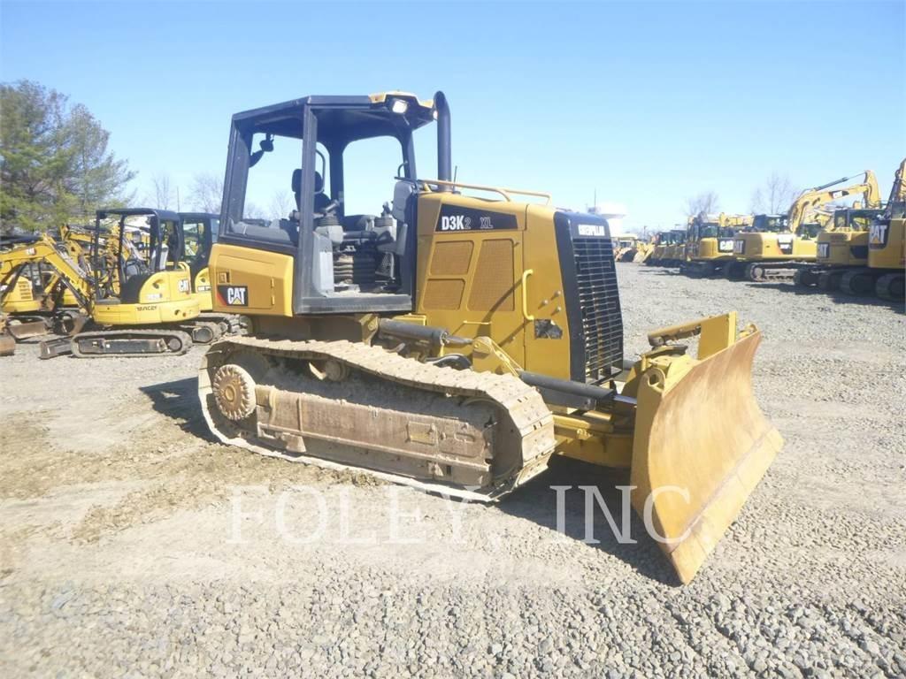 CAT D3K2XL Pásové dozéry