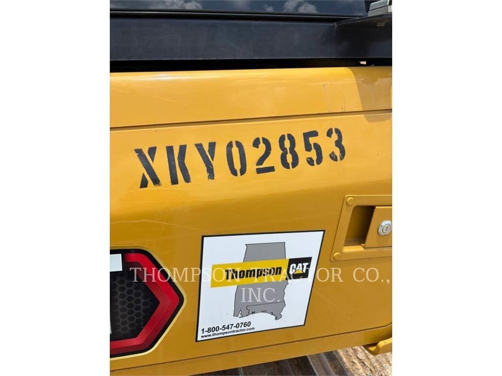 CAT D3LGP Pásové dozéry