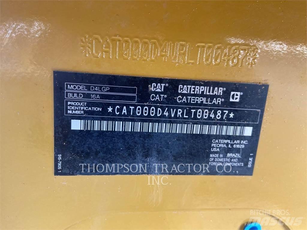 CAT D4 Pásové dozéry