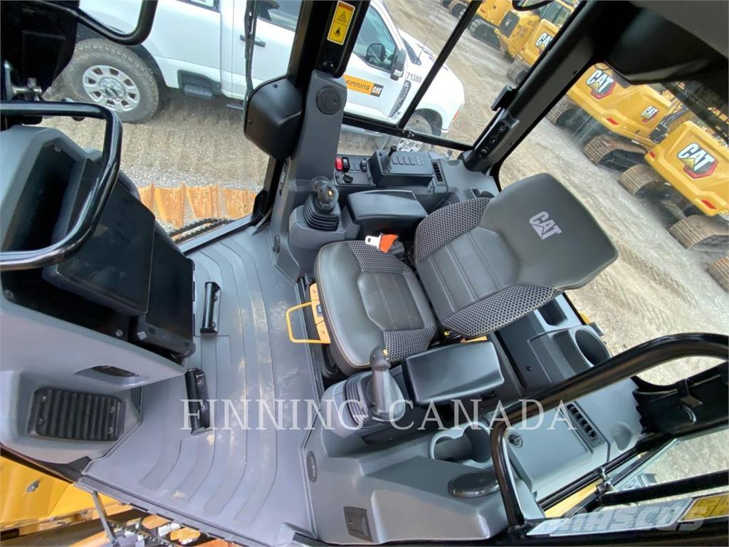 CAT D4-16 LGP Pásové dozéry