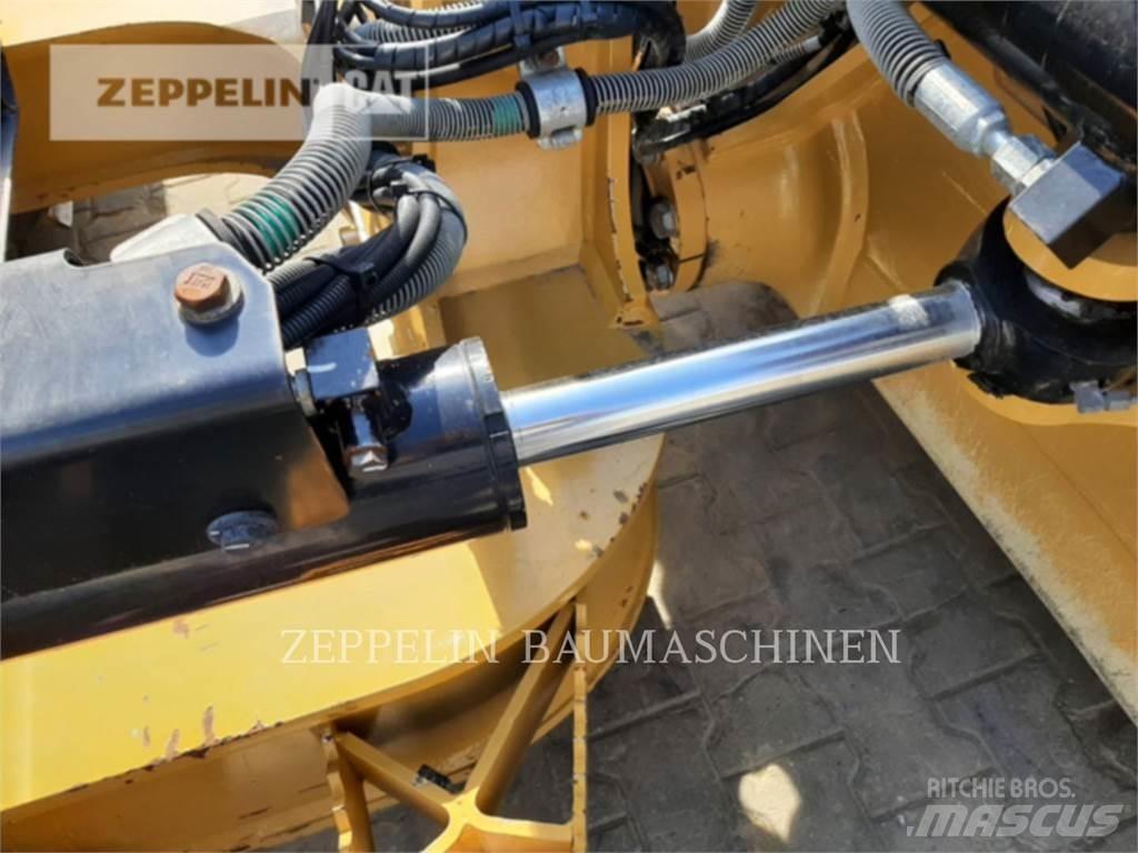 CAT D4-16A Pásové dozéry