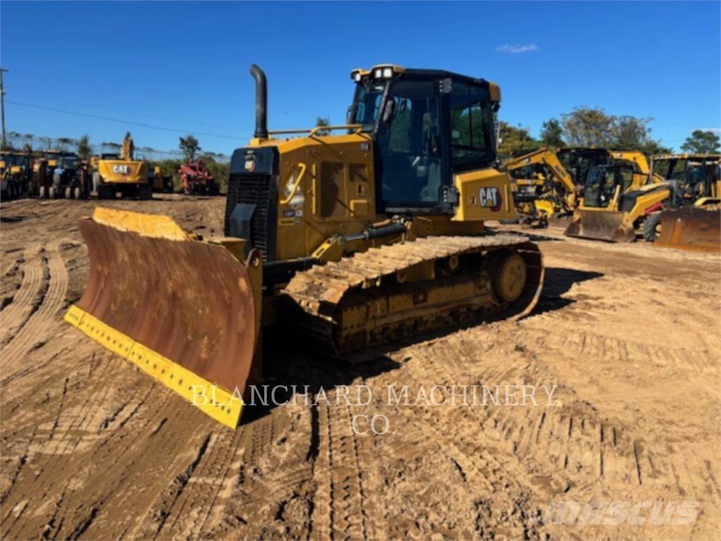 CAT D4 LGP Pásové dozéry