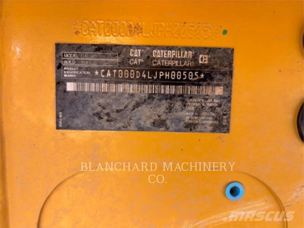 CAT D4 LGP Pásové dozéry
