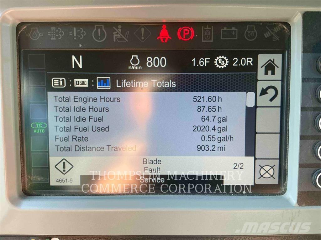 CAT D4 LGP Pásové dozéry