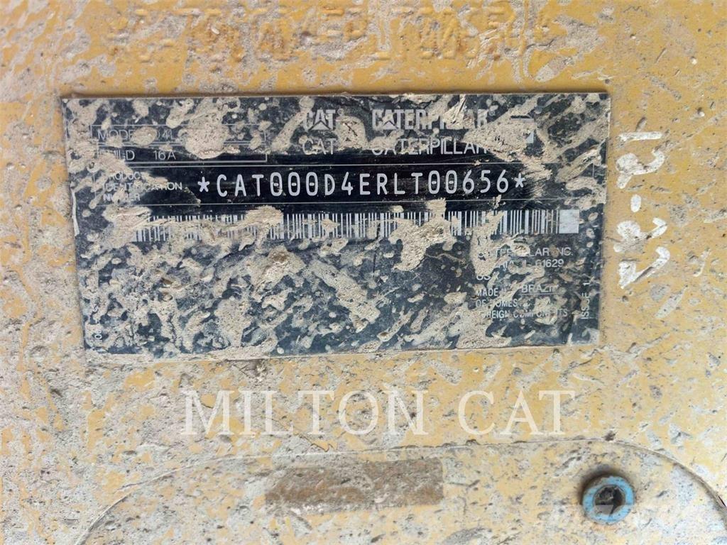 CAT D416VP Pásové dozéry