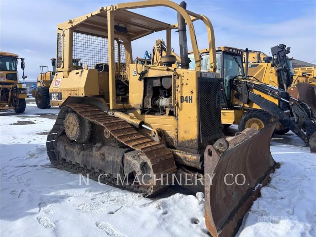 CAT D4H Pásové dozéry