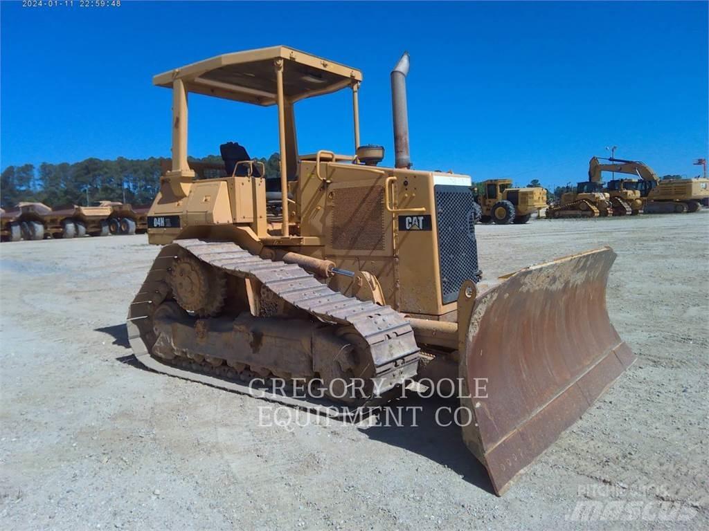 CAT D4HIIIXL Pásové dozéry