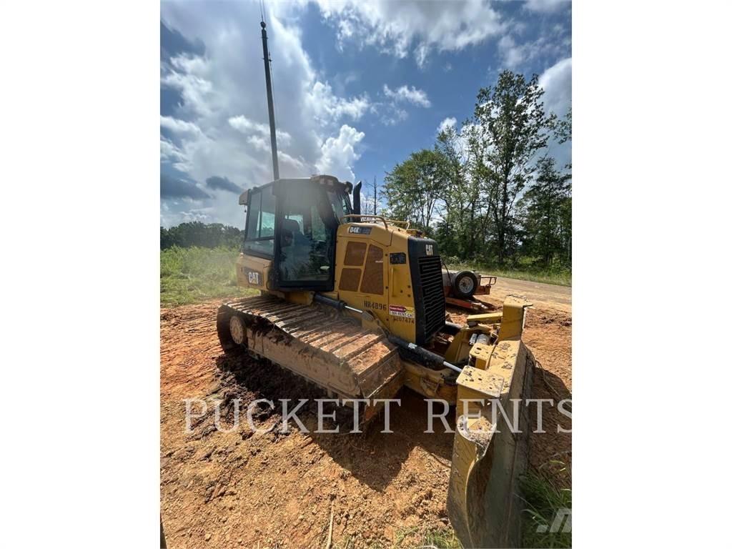 CAT D4K2LGP Pásové dozéry