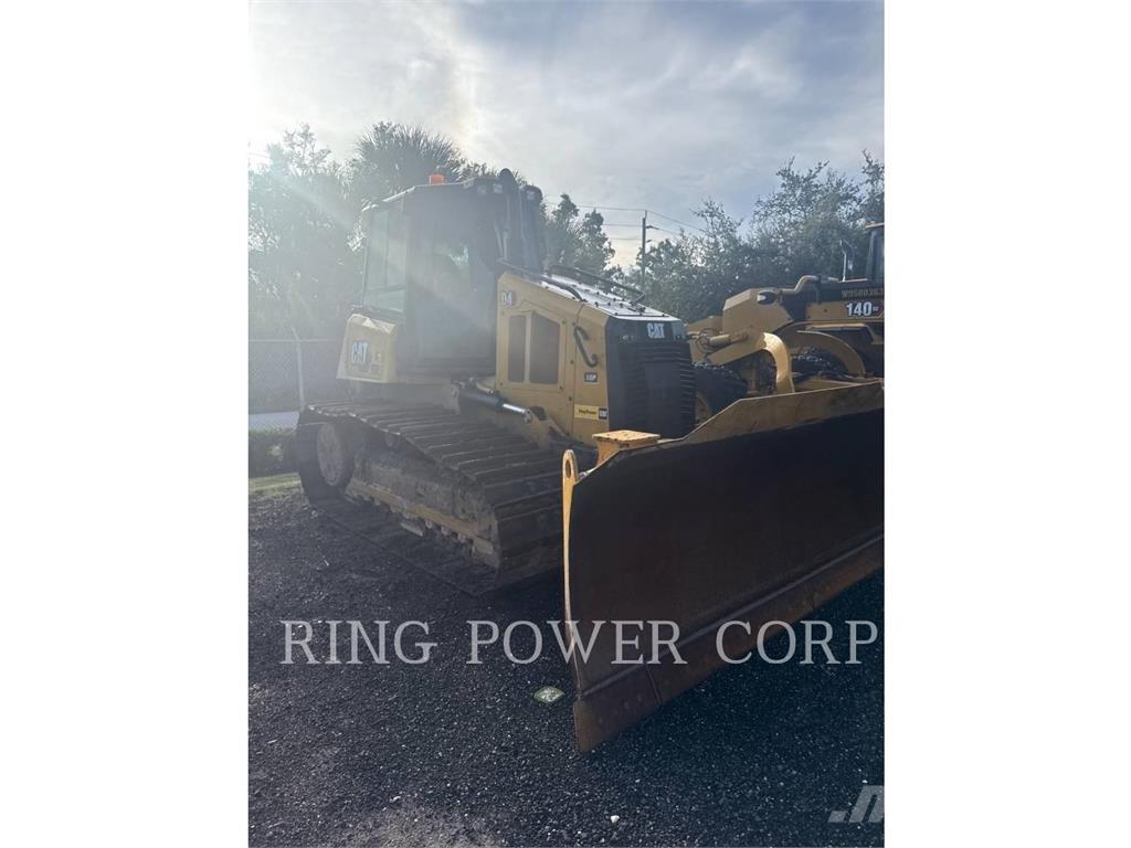 CAT D4VP Pásové dozéry