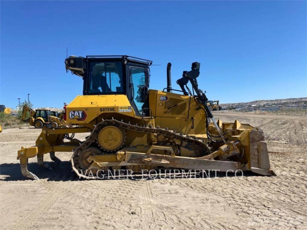 CAT D5 Pásové dozéry