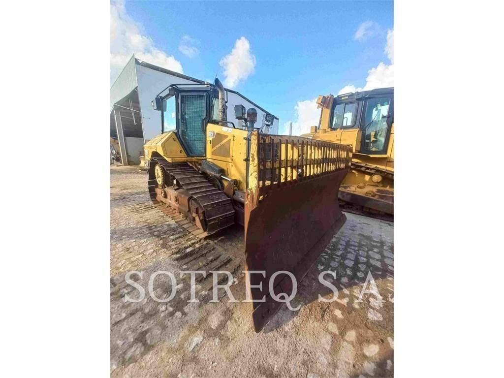 CAT D5 Pásové dozéry