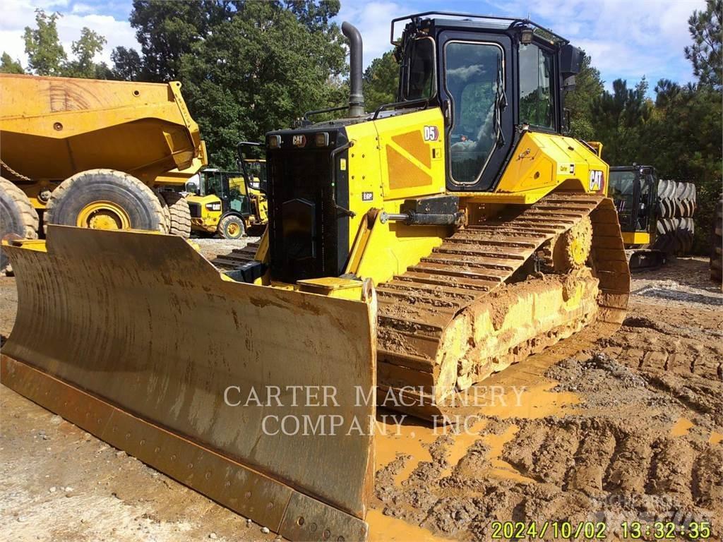 CAT D5 Pásové dozéry