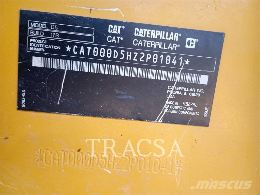 CAT D5 Pásové dozéry
