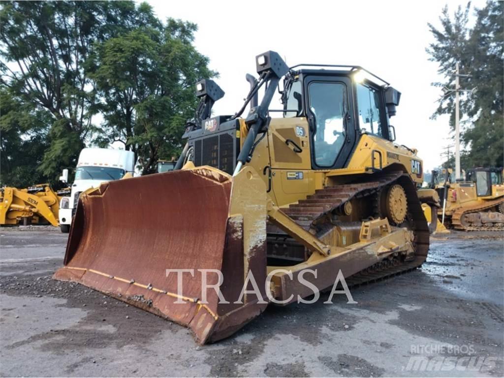 CAT D5 Pásové dozéry