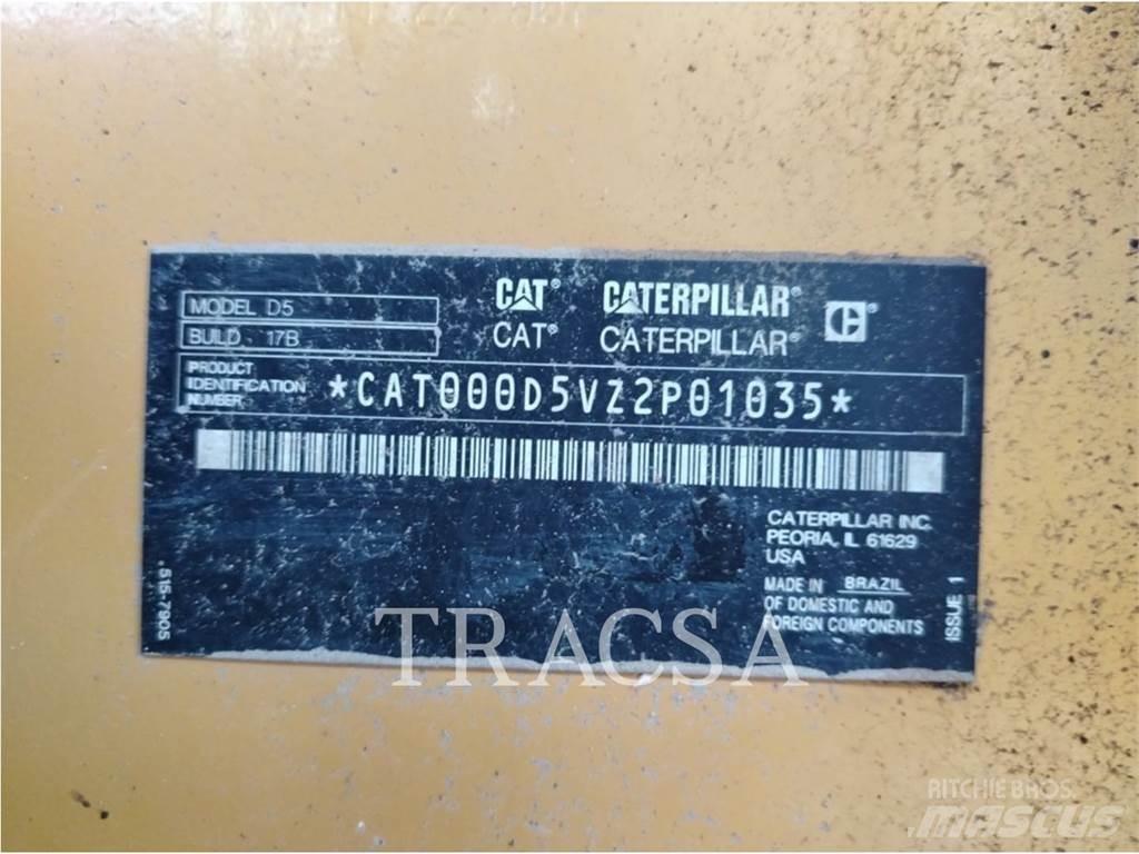 CAT D5 Pásové dozéry