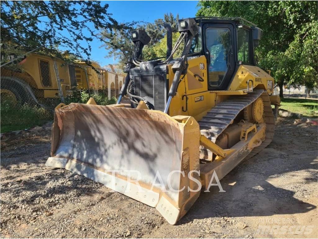 CAT D5 Pásové dozéry