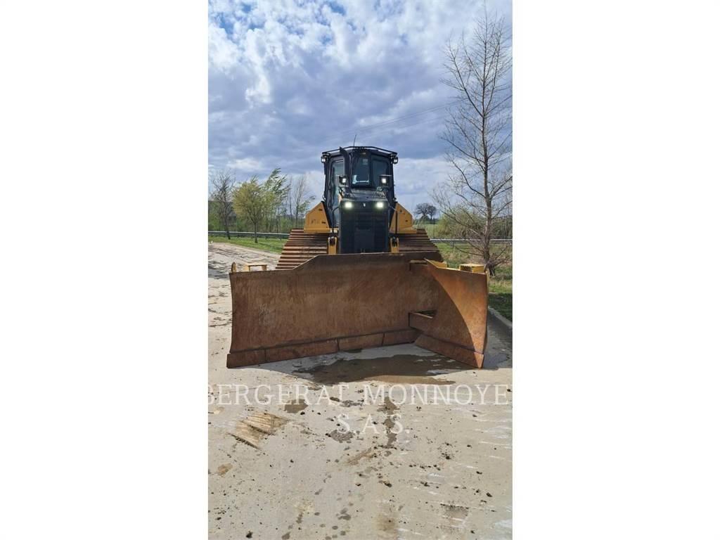 CAT D5 Pásové dozéry