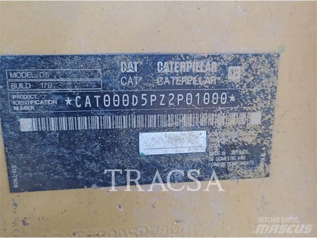CAT D5 Pásové dozéry