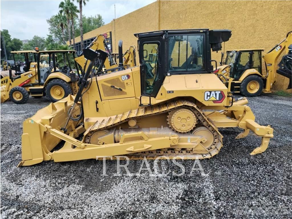 CAT D5 Pásové dozéry