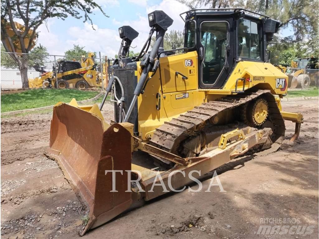 CAT D5 Pásové dozéry