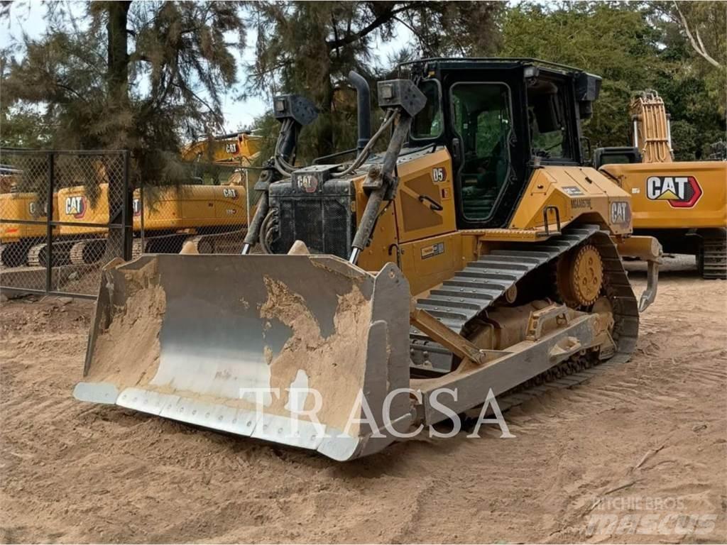 CAT D5 Pásové dozéry