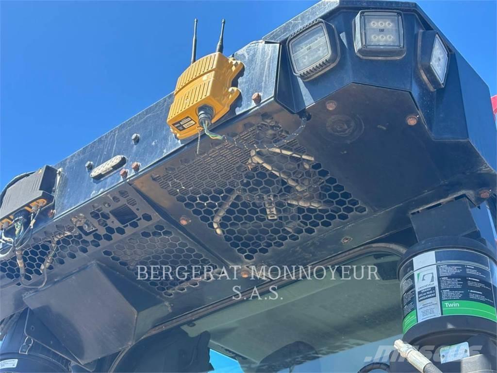 CAT D5 Pásové dozéry