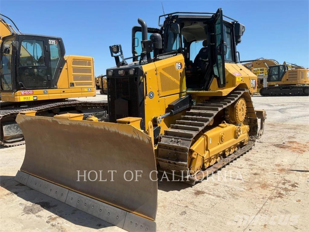 CAT D5 Pásové dozéry