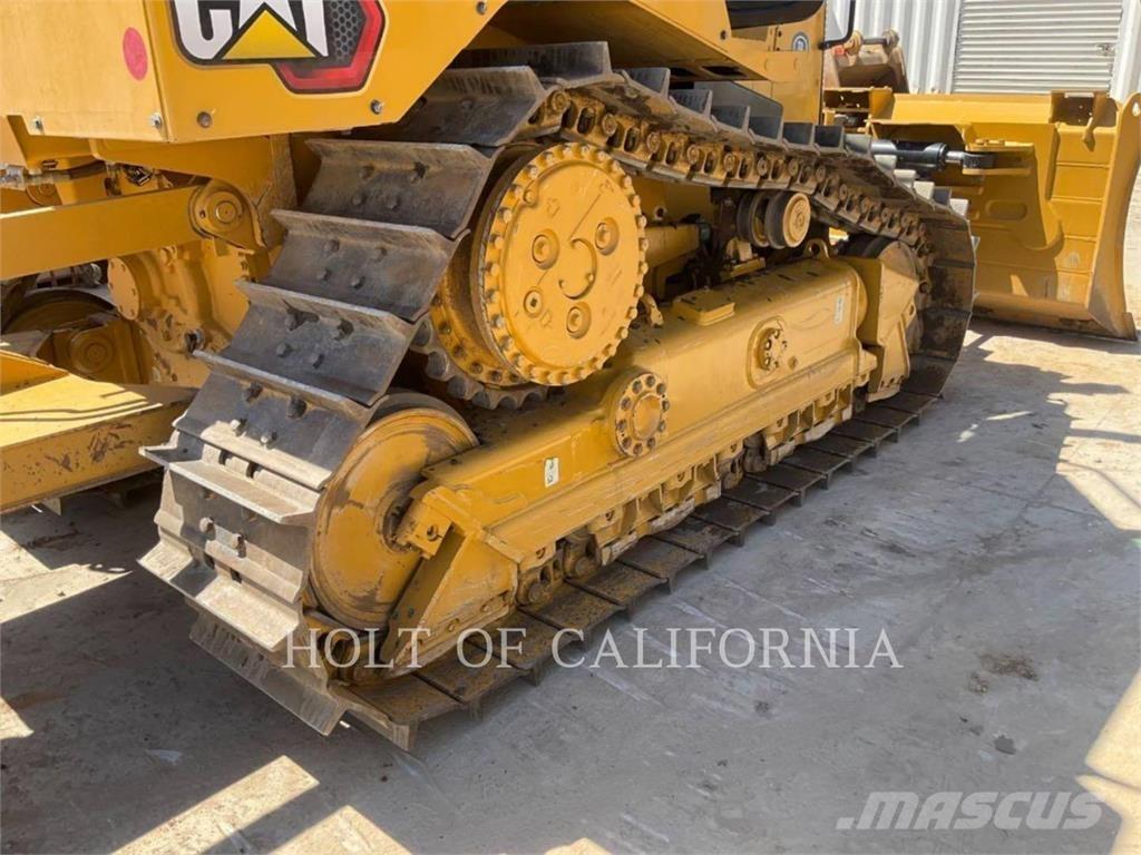 CAT D5 Pásové dozéry
