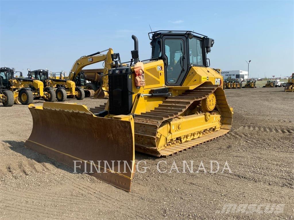 CAT D5 Pásové dozéry