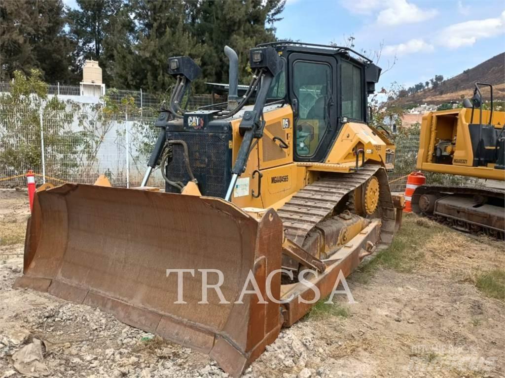CAT D5-17 Pásové dozéry