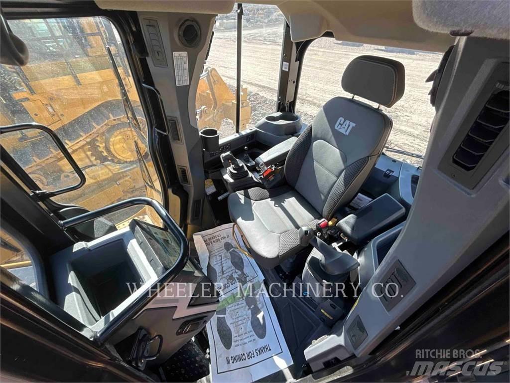 CAT D5-17 XL Pásové dozéry