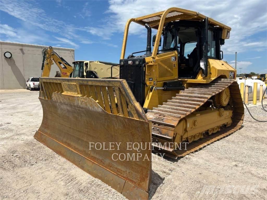 CAT D5-17LGVX Pásové dozéry